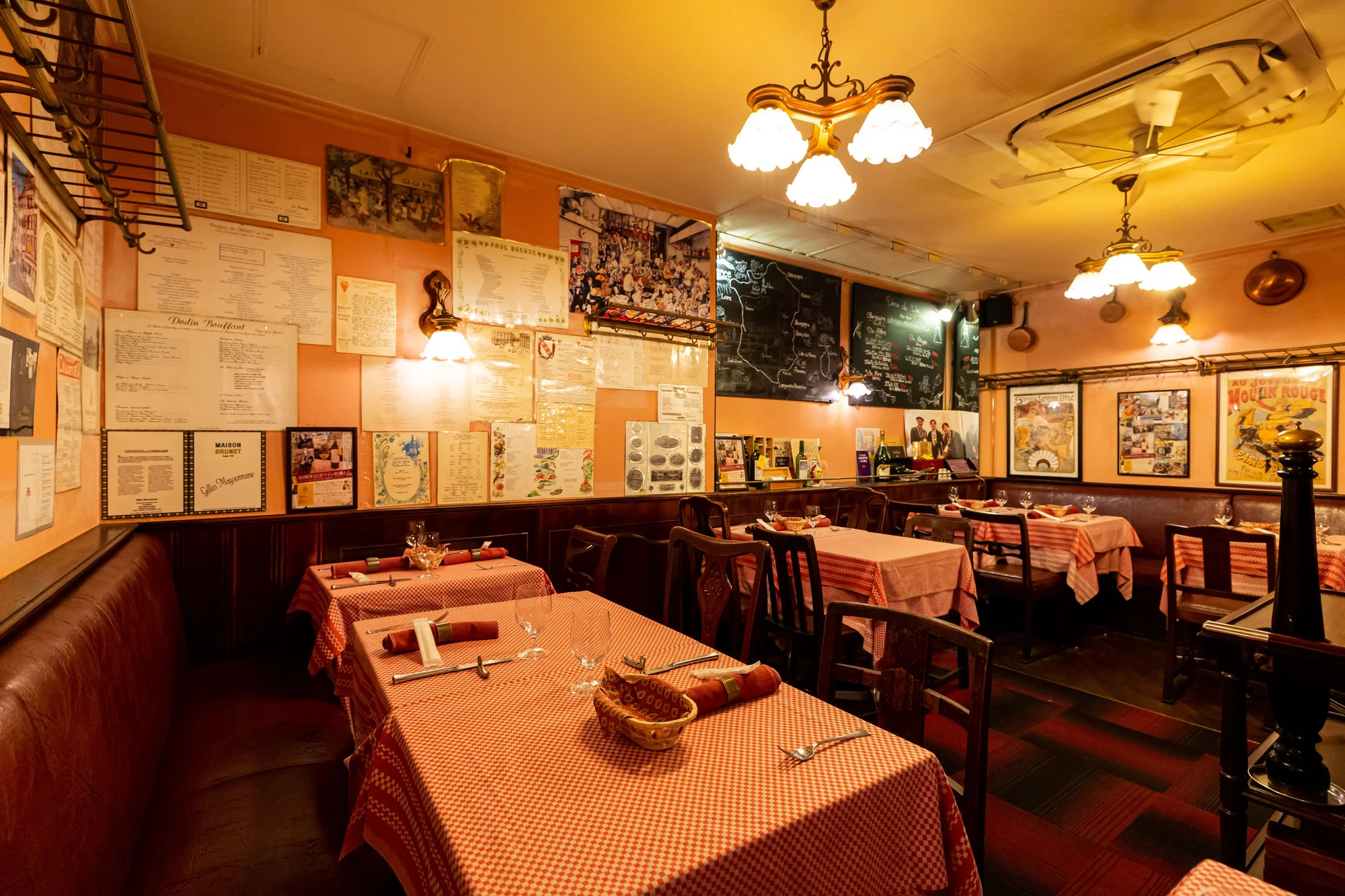 Bistrot d’Anjou interior and event information